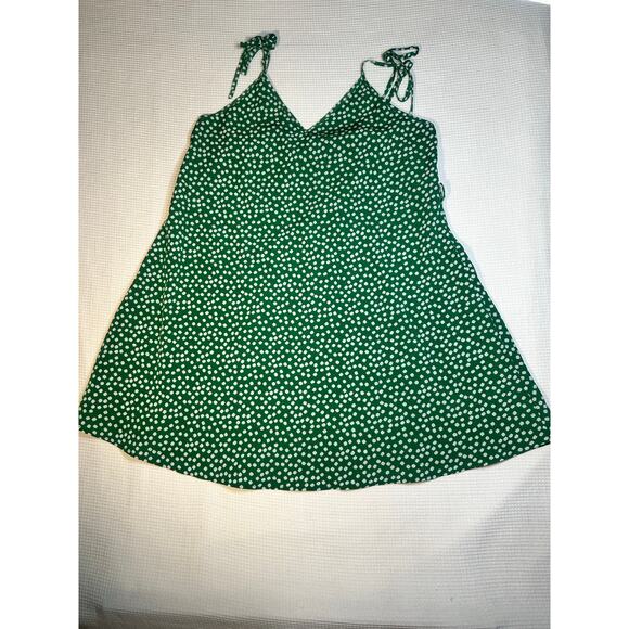 Women's Shein Curve Dark Green Dress with White Floral - Picture 1 of 7